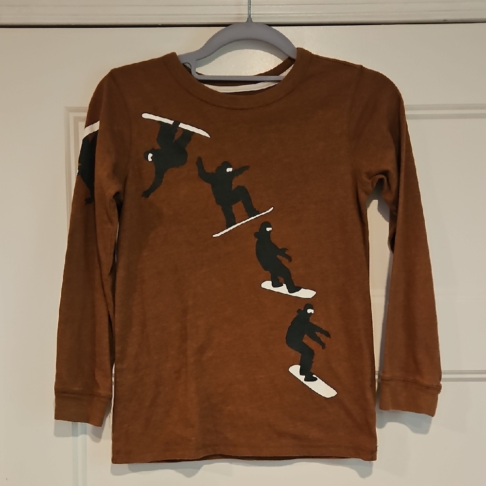 EUC Carter's Brown Long Sleeve Shirt with Snowboard Design Size 8